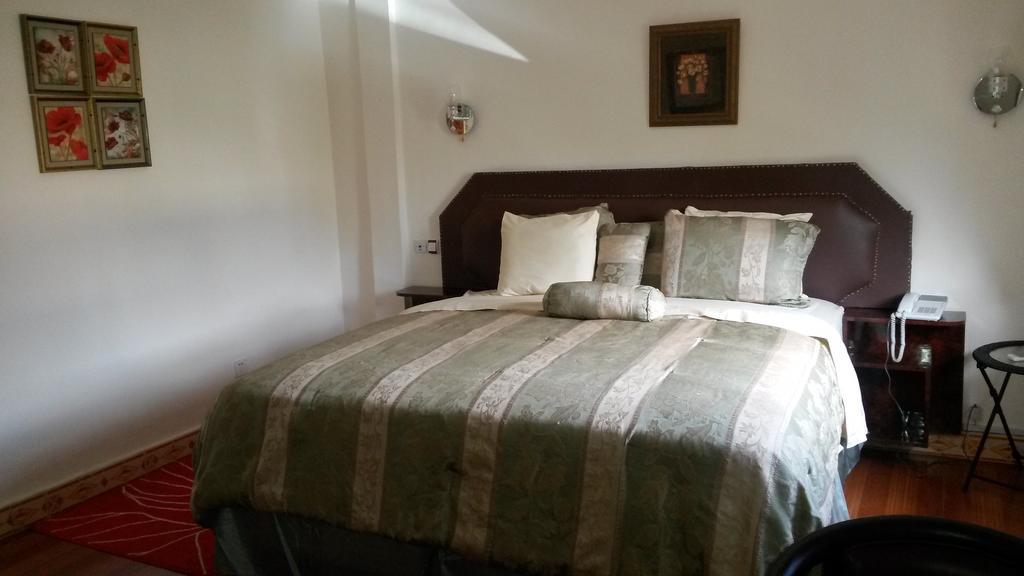 Zambezi Inn Hotel 科纳克里 外观 照片