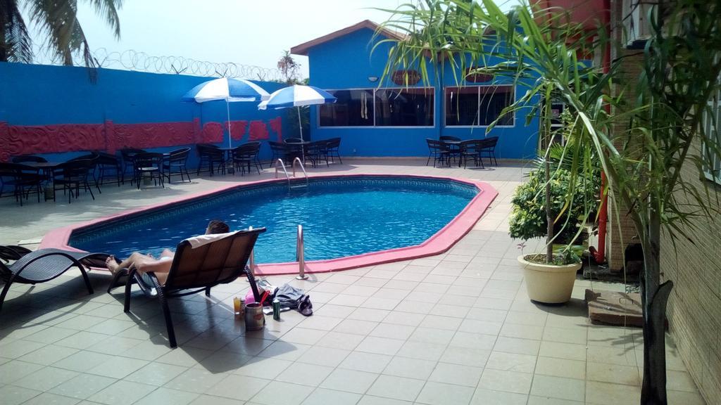 Zambezi Inn Hotel 科纳克里 外观 照片